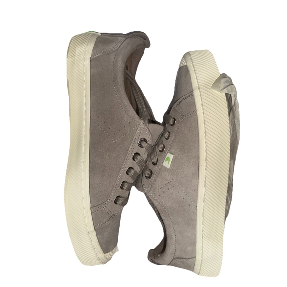 ❤️Cariuma Women's 8.5 Men's 7 OCA Low Cloud Grey Suede Sneaker - $105 - Picture 7 of 15